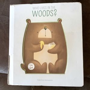 ❤️WHO LIVES IN THE WOODS?